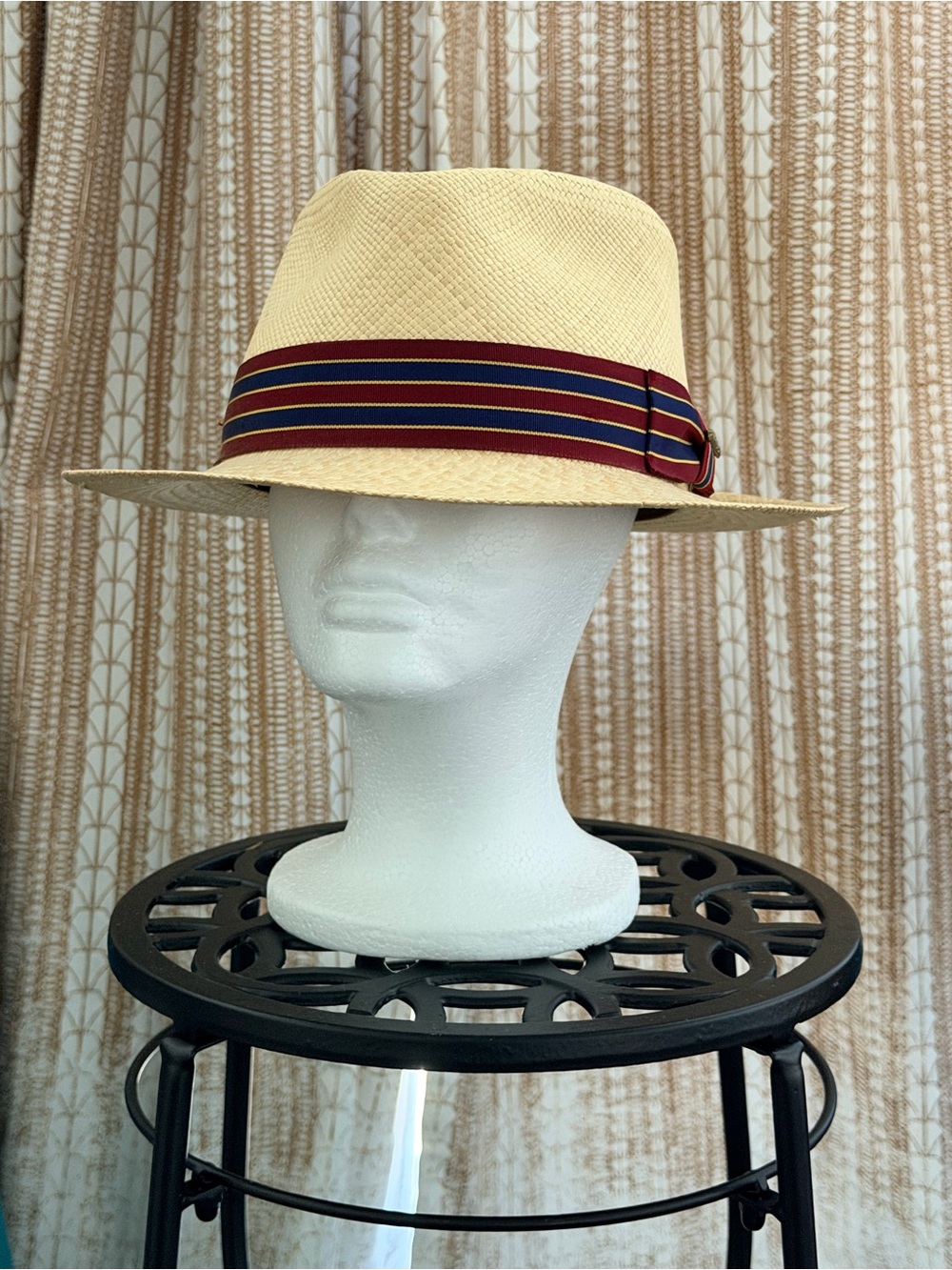 Orvis Natural Straw Panama Hat with Brown Trim. Size 71/4-73/8.
